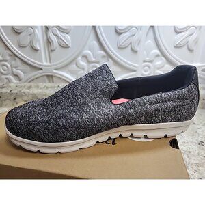 Womens Slip On Shoes Size 8.5 Ballaza